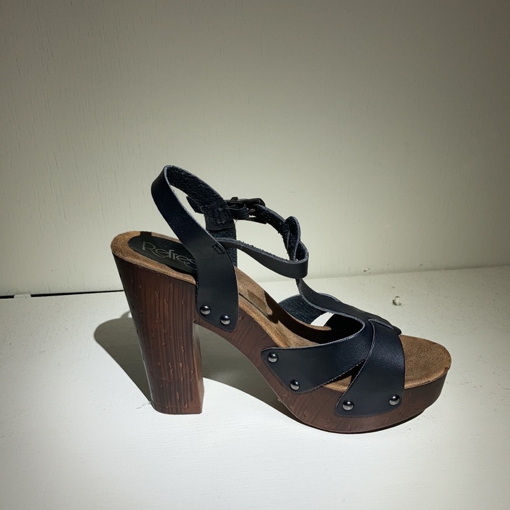 Black Heels - Picture 3 of 3